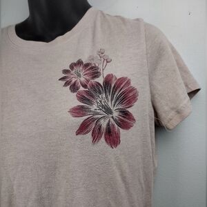 Free State Floral pink short sleeve tee size L